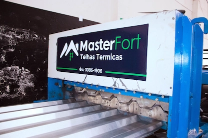 Conforto Térmico em Galpão Industrial: O Impacto na Produtividade e na Conta de Energia